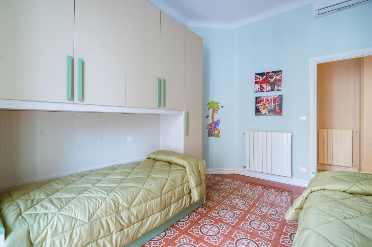 Sanremo Grand Central Apartment Kültér fotó